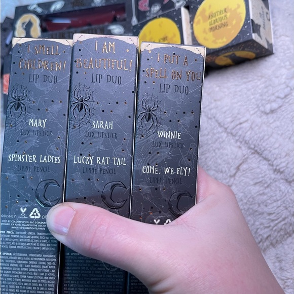 Hocus Pocus Makeup Collection - Picture 5 of 8